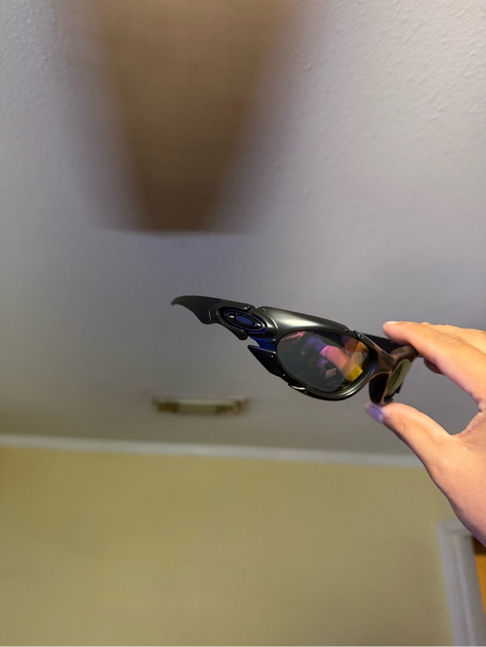 Black Men's Sport Sunglasses with Iridescent Mirror Lenses Oakley